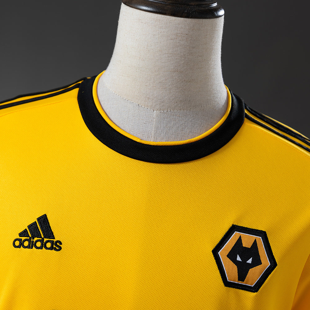 Retro Wolves Home Jersey 2018-19 Football Kit Soccer Shirt product image 4