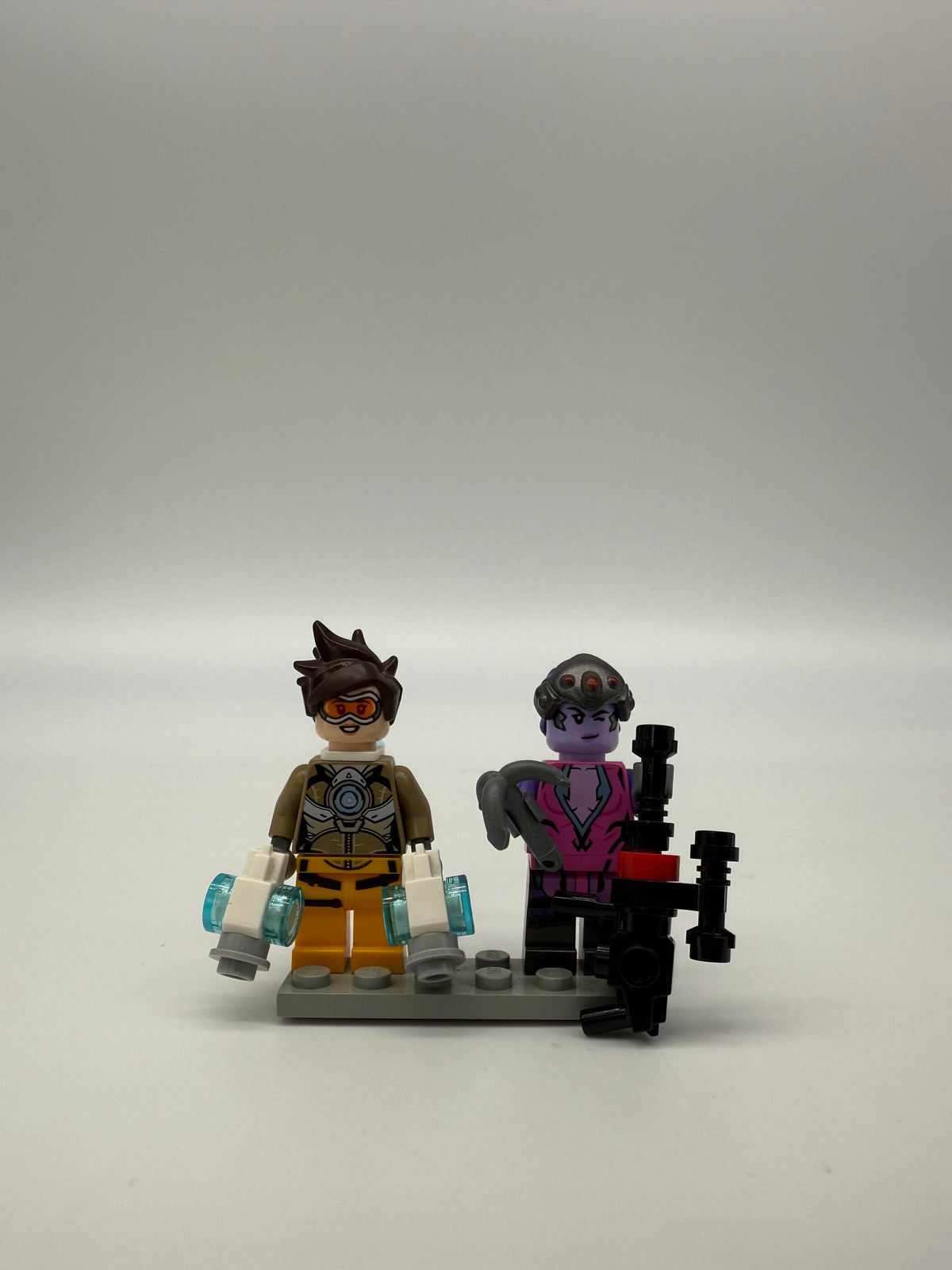 Tracer vs. Widowmaker product image 3, provided for visual reference and product detail review