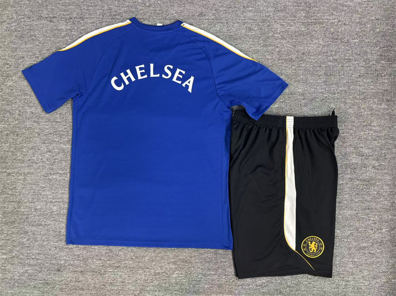 Kids Chelsea Training Tracksuits 2026-2027 Football Kit product image 3