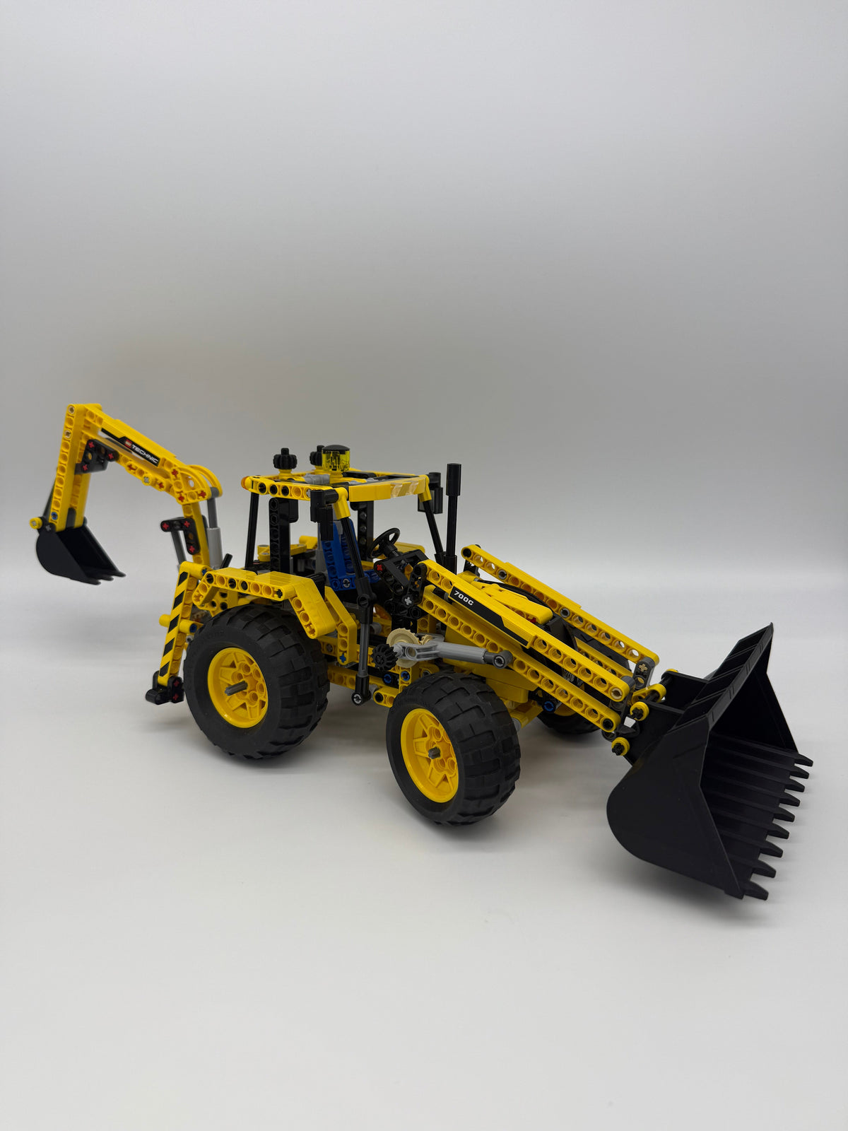 Technic: Backhoe Loader product image 1, provided for visual reference and product detail review