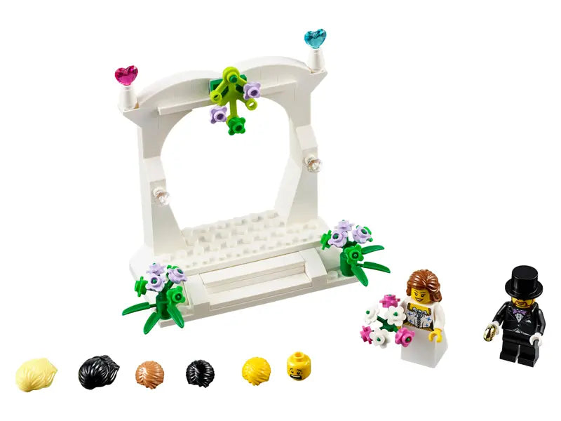 LEGO Wedding Favor Set 40165 product image 1, provided for visual reference and product detail review