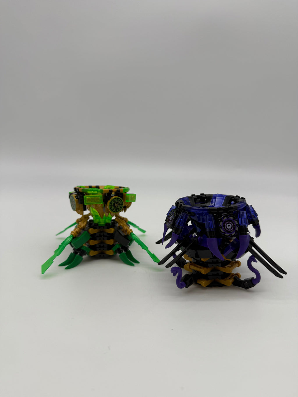 Spinjitzu Lloyd vs. Garmadon product image 2, provided for visual reference and product detail review