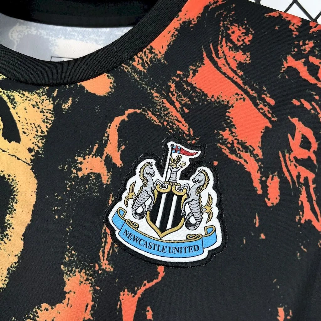 Newcastle United Jersey 25/26 Pre-match Training Football product image 2
