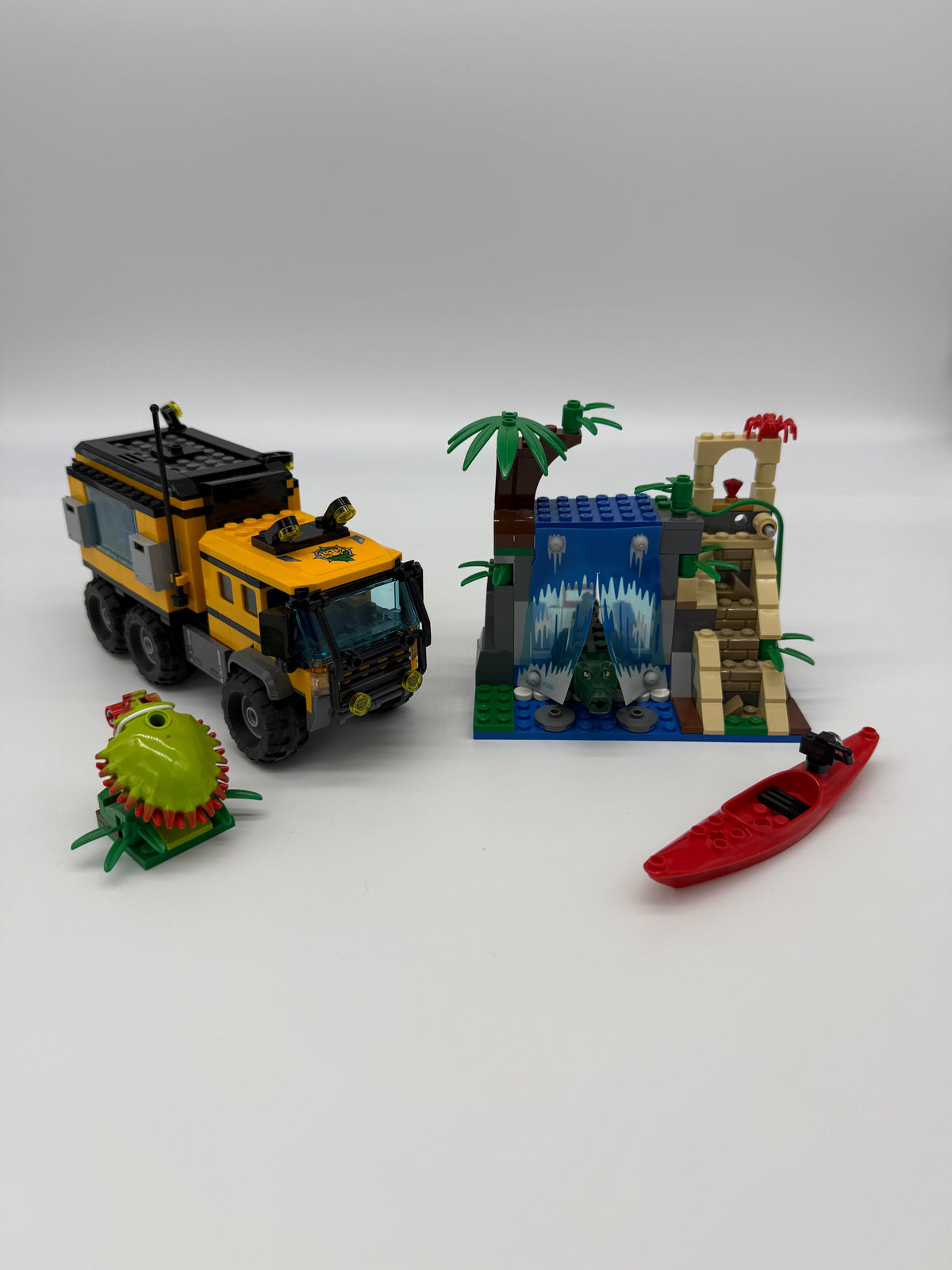 Jungle Mobile Lab product image 2, provided for visual reference and product detail review