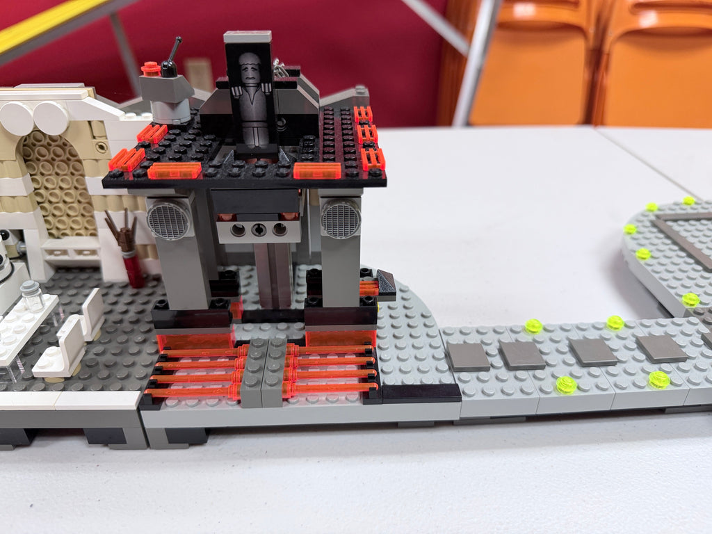 Lego Cloud City 10123 product image 38, provided for visual reference and product detail review
