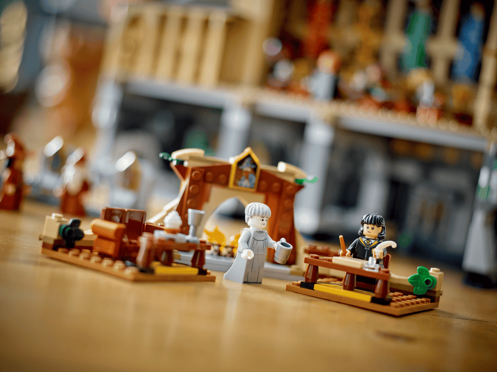 LEGO® Harry Potter™ #76435 Hogwarts™ Castle: The Great Hall product image 7, provided for visual reference and product
