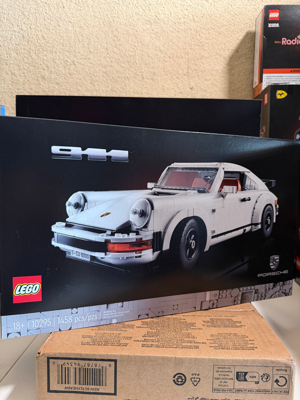 LEGO® Icons #10295 Porsche 911 product image 2, provided for visual reference and product detail review