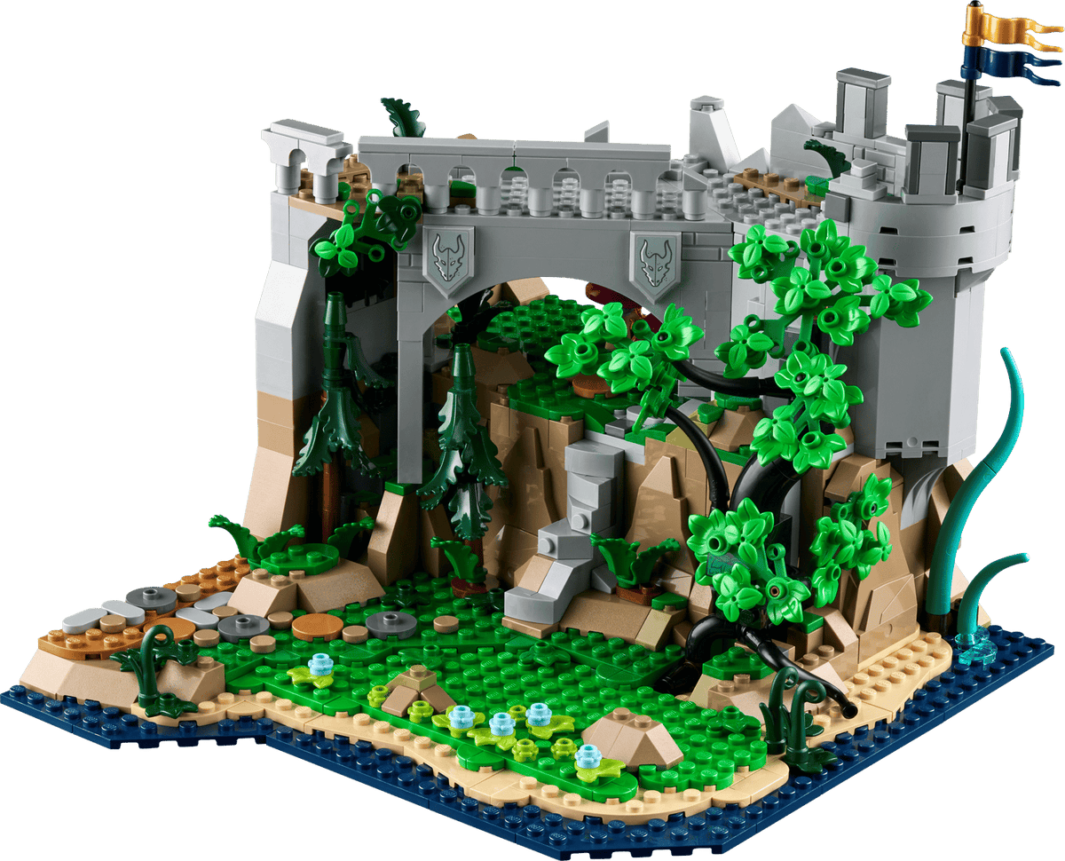 LEGO® Ideas #21348 Dungeons & Dragons: Red Dragon's Tale product image 4, provided for visual reference and product detail