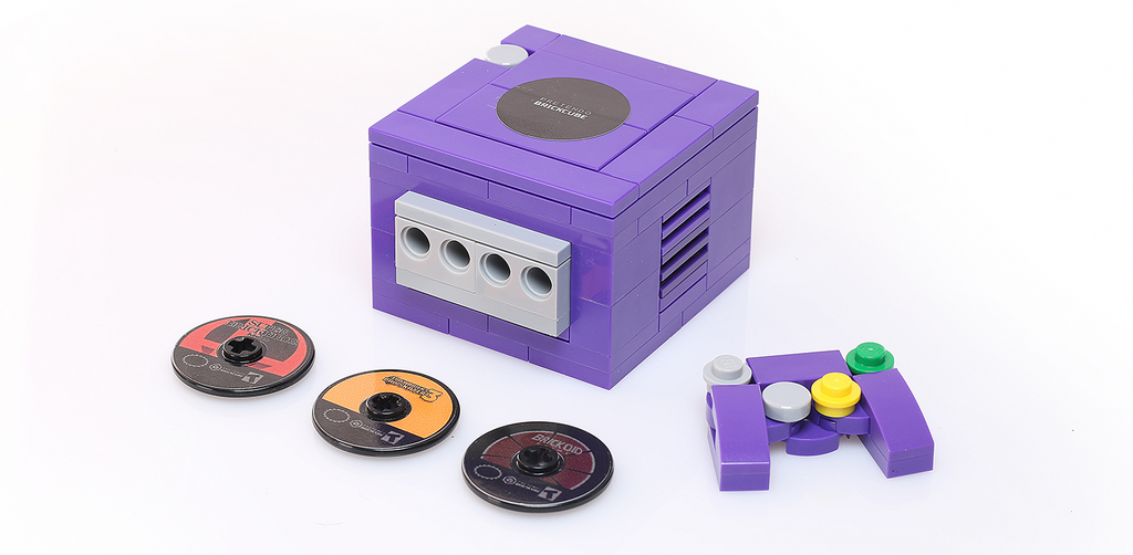 Pretendo BrickCube 2001 - B3 Customs Video Game Console Set product image 2, provided for visual reference and product