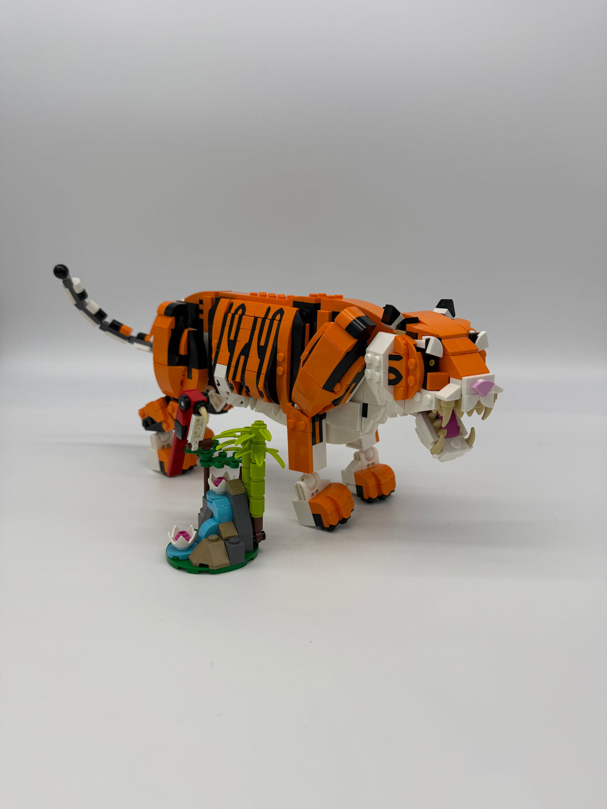 Majestic Tiger product image 1, provided for visual reference and product detail review