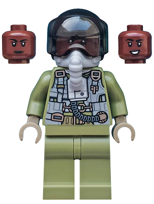 Maria Rambeau - Black Helmet and Oxygen Mask (sh0597a) product image 1, provided for visual reference and product detail