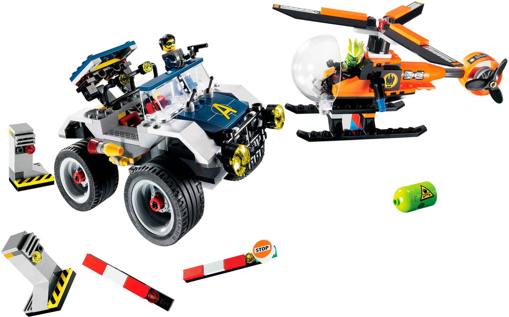 8969 4-Wheeling Pursuit (Certified) LEGO Agents