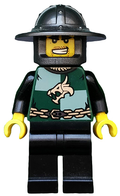 Kingdoms - Dragon Knight Quarters, Helmet with Broad Brim, Bared Teeth (cas455) product image 1, provided for visual