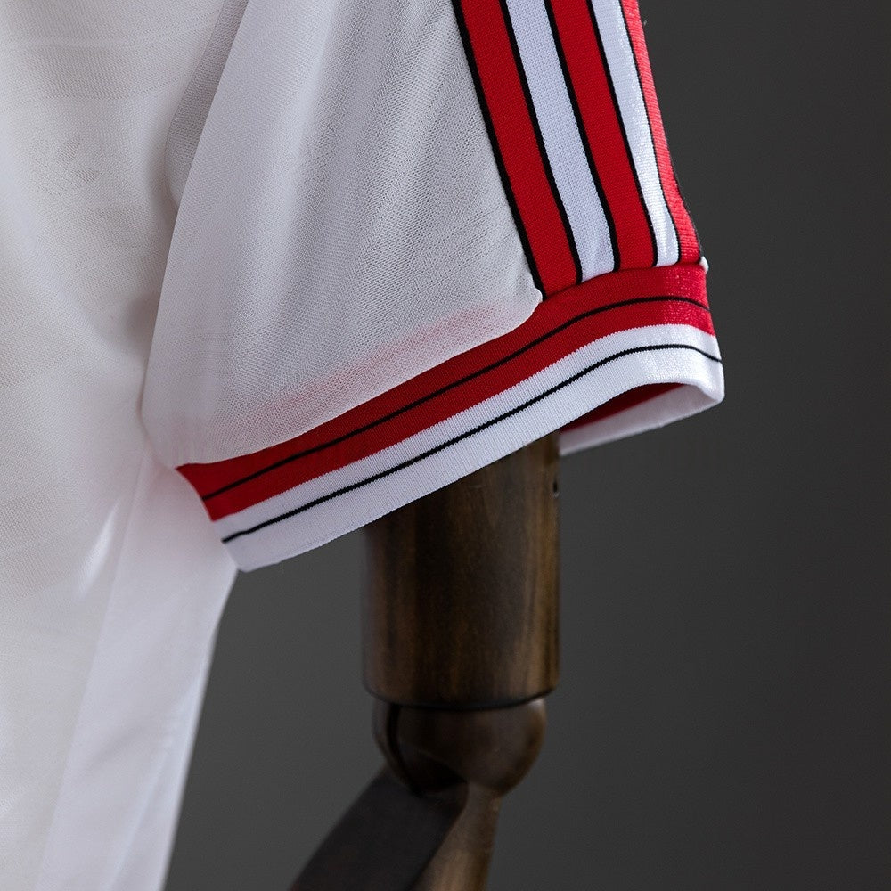 Manchester United Jersey 1986-88 Away Retro Kit product image 3