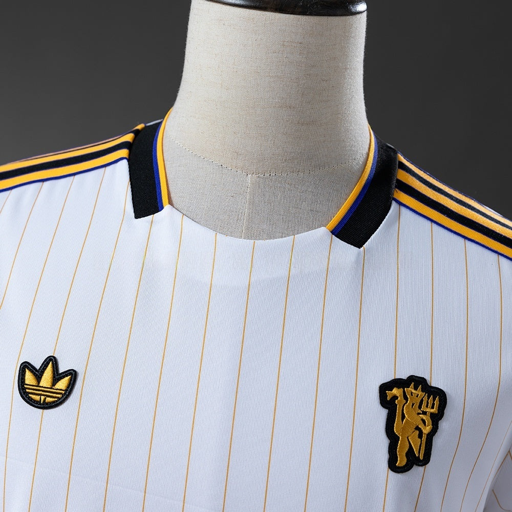 Manchester United Jersey 2025/26 White Special Football Kit product image 7