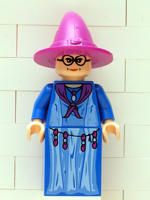 Professor Sybill Trelawney - Light Purple Hat, Blue Robes (hp049) product image 1, provided for visual reference and product