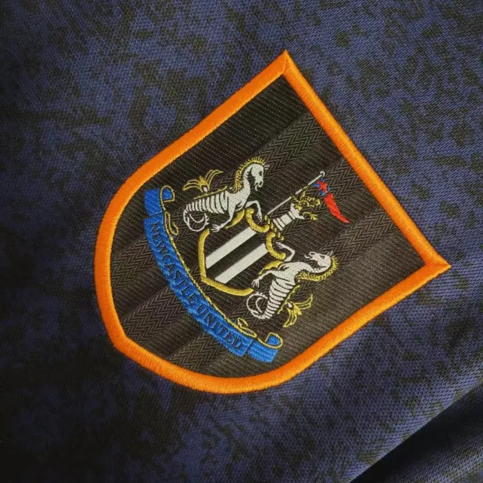 Newcastle United Jersey Home kit 2004/06 Retro Football product image 5