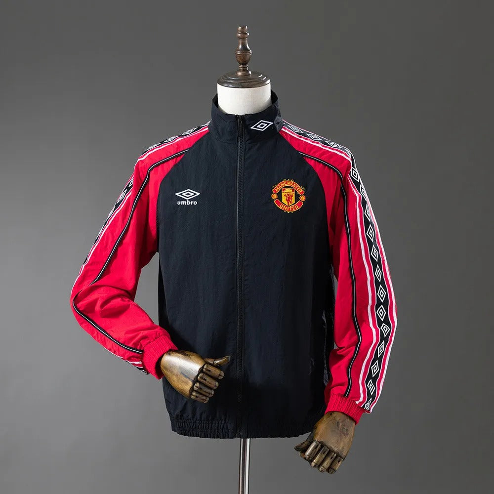 Manchester United Windbreaker 2025/26 Black Red Football Kit product image 1