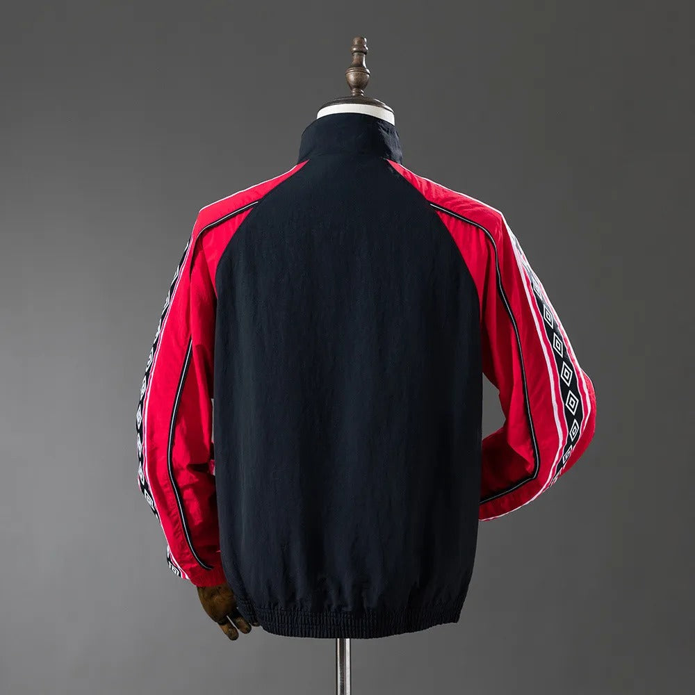 Manchester United Windbreaker 2025/26 Black Red Football Kit product image 2