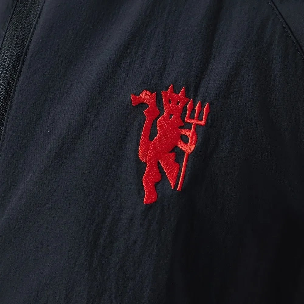 Manchester United Windbreaker 2025/26 Black Football Kit product image 6