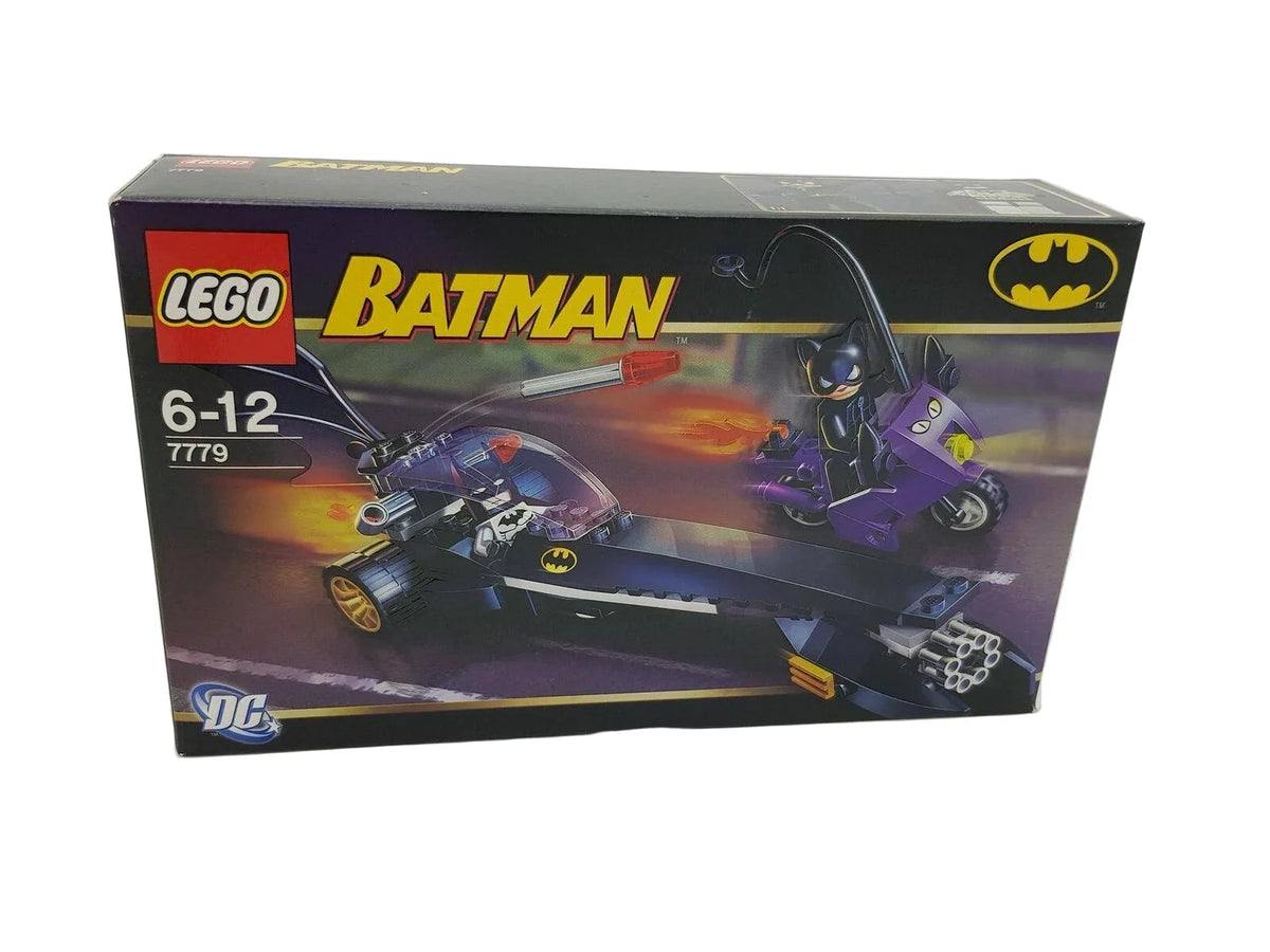 LEGO DC 7779 The Batman Dragster: Catwoman Pursuit product image 1, provided for visual reference and product detail review
